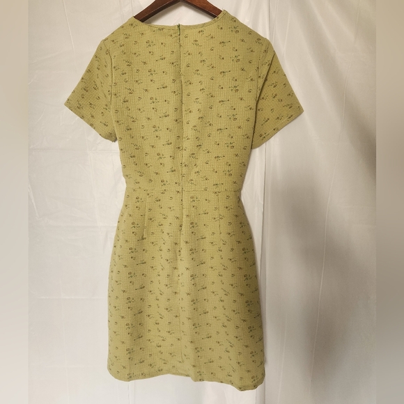 Olive Floral Tie-Front Cutout Open Back Mini Dress - Picture 13 of 15
